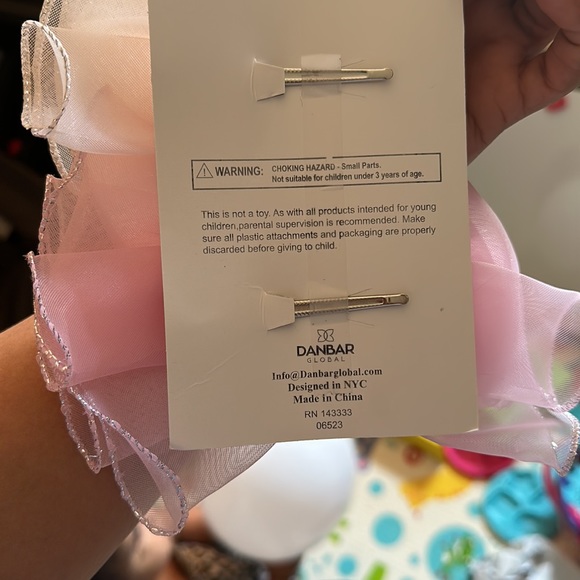 Set of two sparkle bows for a baby girl! - Picture 3 of 3